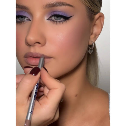 B.COLOUR PRO CAPSULE Lippenliner – SuperStay